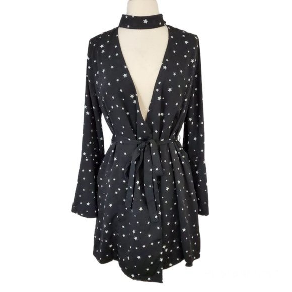 J.O.A. Black Star Print Choker Neck Wrap Dress Size Small Boho Halloween - Picture 3 of 11